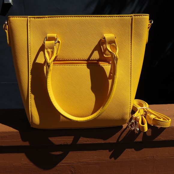 Yellow Leather Tote Handbag with Strap - Picture 5 of 10